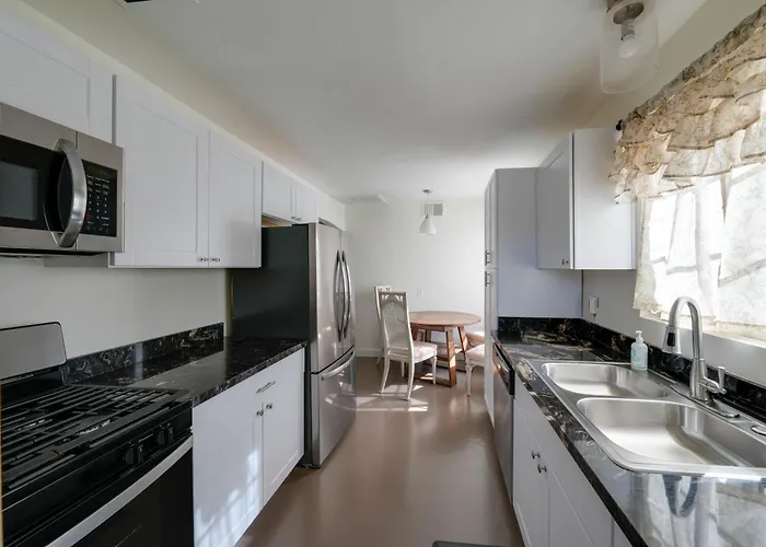 Duplex W/ Pet-friendly Yard, 5 Mi To Dtwn Phoenix! Phoenix