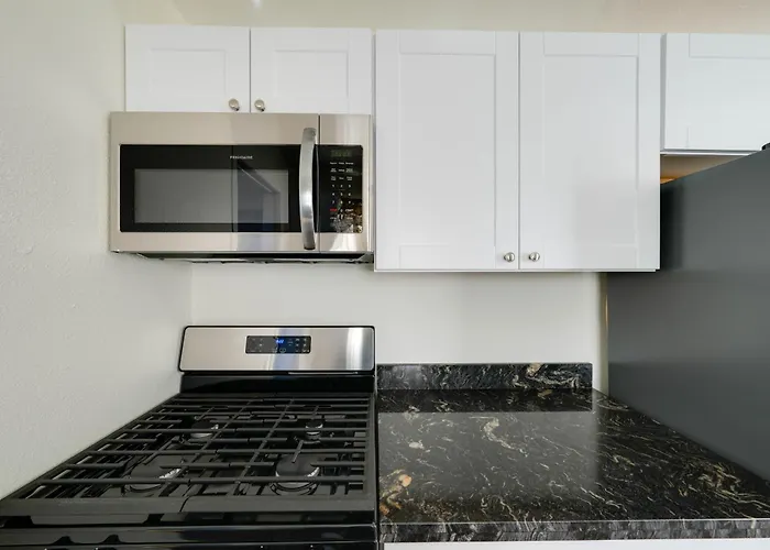 Duplex W/ Pet-friendly Yard, 5 Mi To Dtwn Phoenix! Phoenix